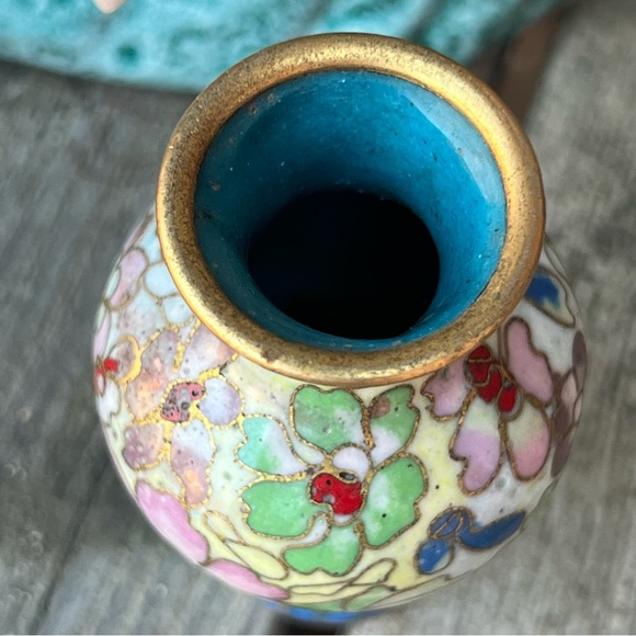 Vintage Cloisonné Floral Mini Bud Vase – 3” Tall - Picture 5 of 6
